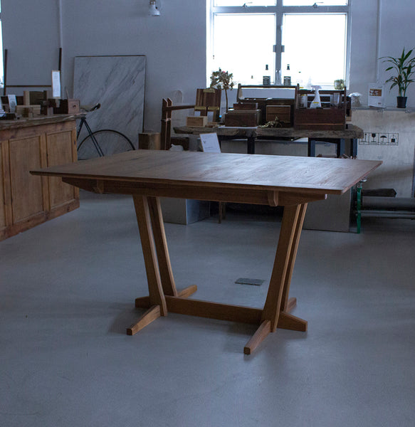 Hercules Extendable Table